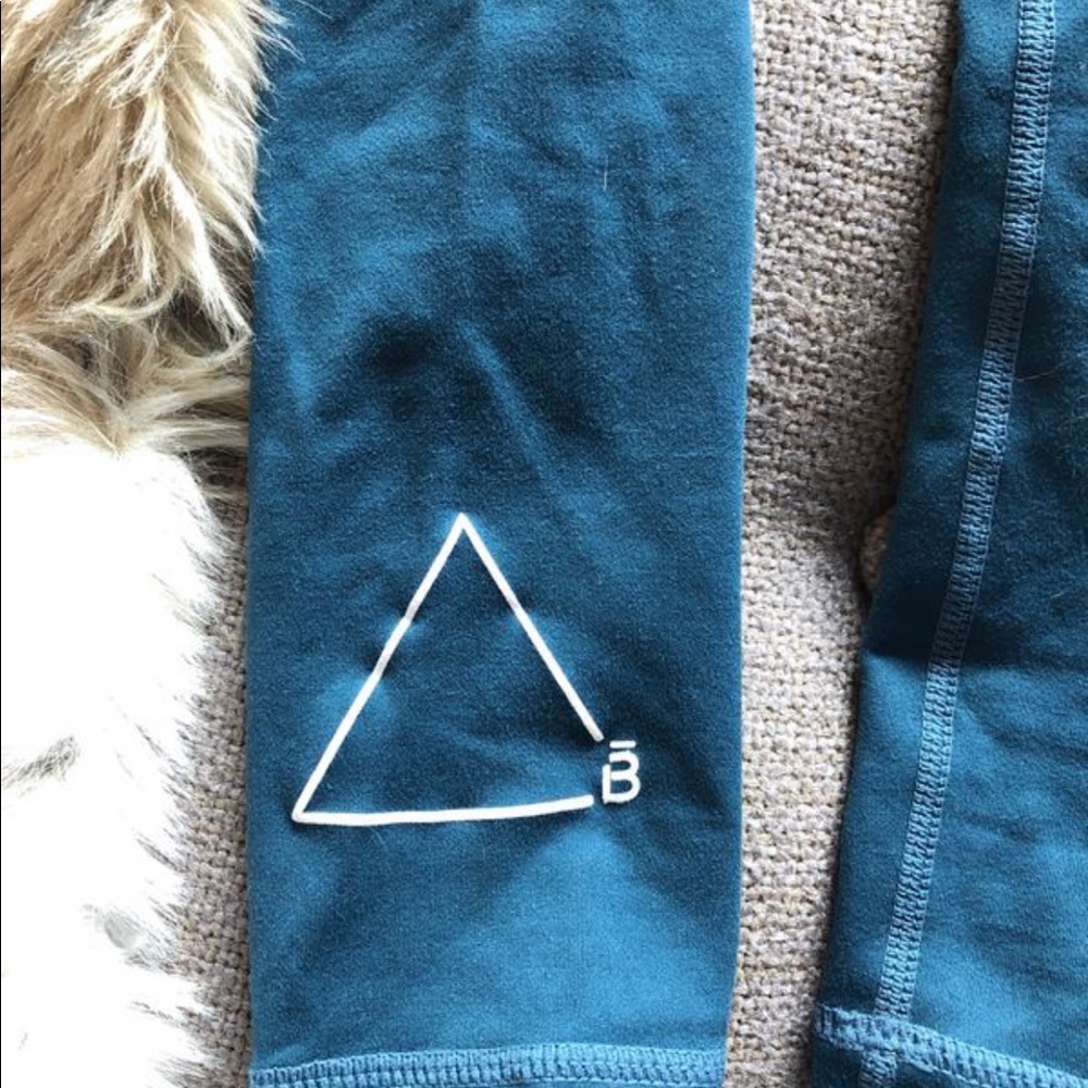 Never been warn, tags on DYI Barre3 leggings